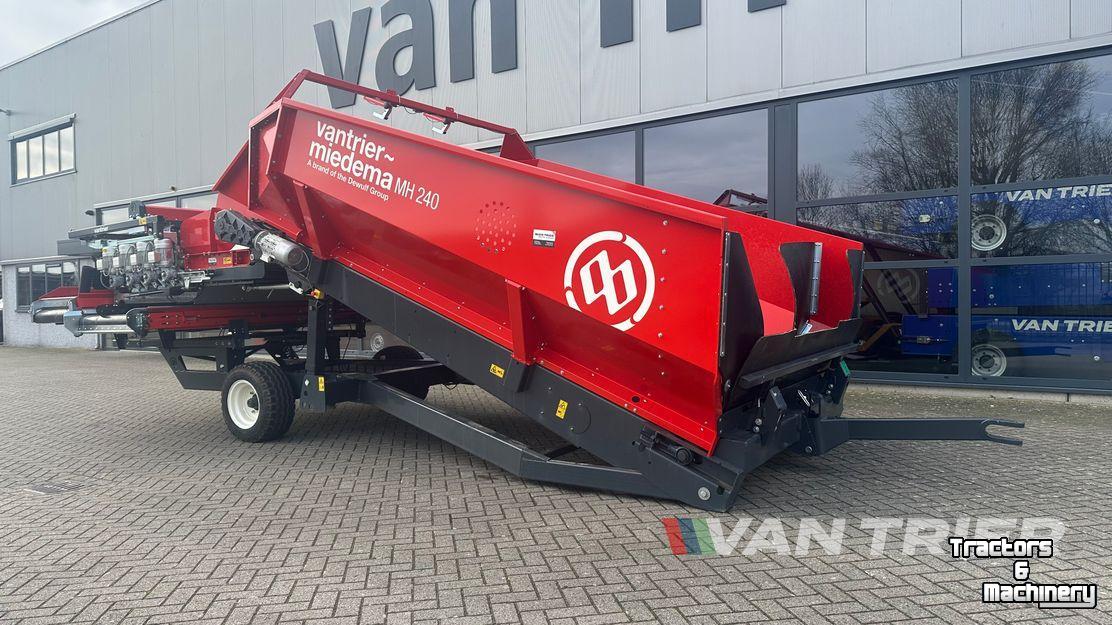 Receiving hopper Miedema MH240-DVB Stortbak
