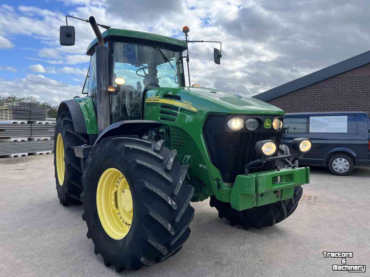 Tractors John Deere 7720