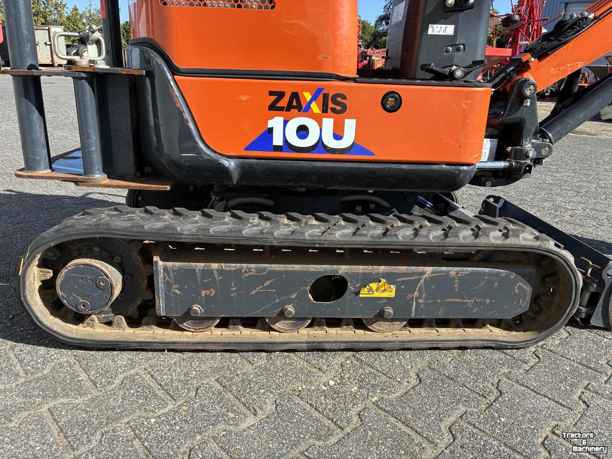 Excavator mobile Hitachi 10U-6