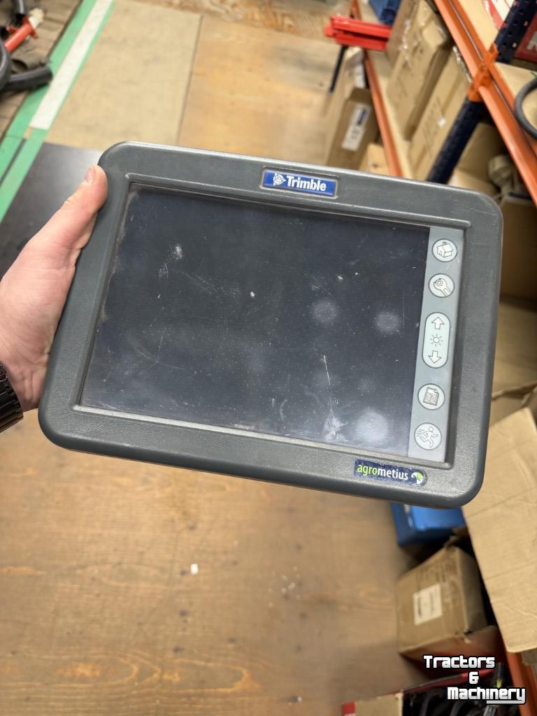 GPS steering systems and attachments Trimble Diverse Trimble GPS delen