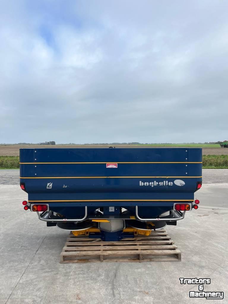 Fertilizer spreader Bogballe M2W D Kunstmeststrooier