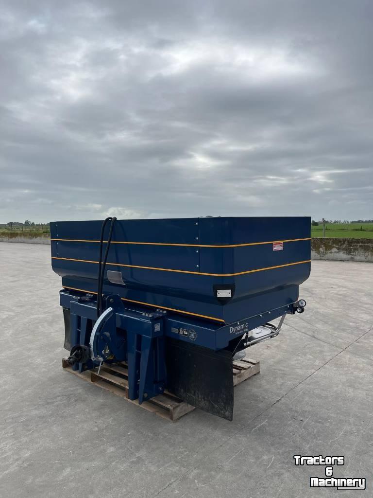 Fertilizer spreader Bogballe M2W D Kunstmeststrooier