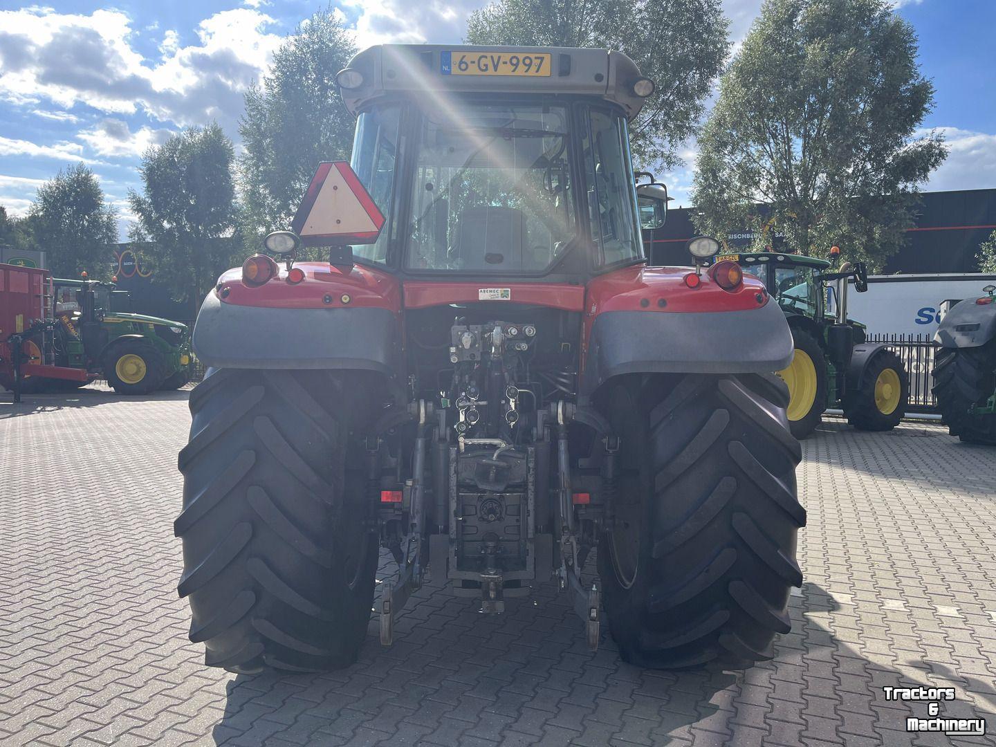 Tractor Massey Ferguson 6713S Dyna-VT