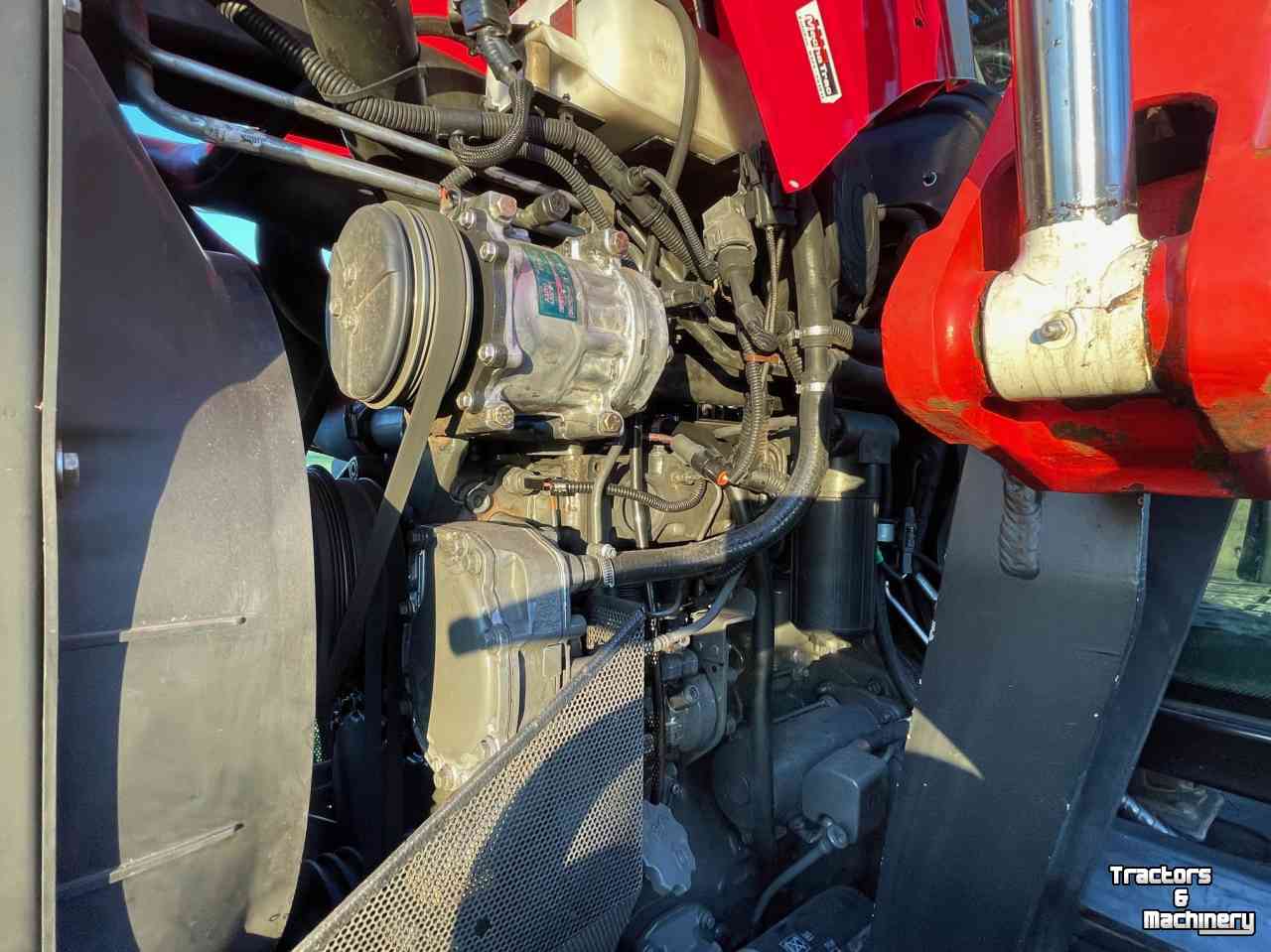 Tractor Massey Ferguson MF 5435 T3 Dyna-4
