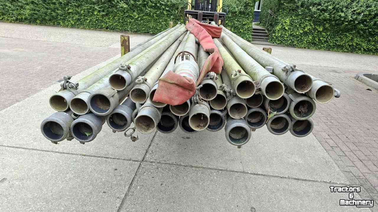 Irrigation pipes  Beregeningsbuizen 32 stuks 6 meter lang