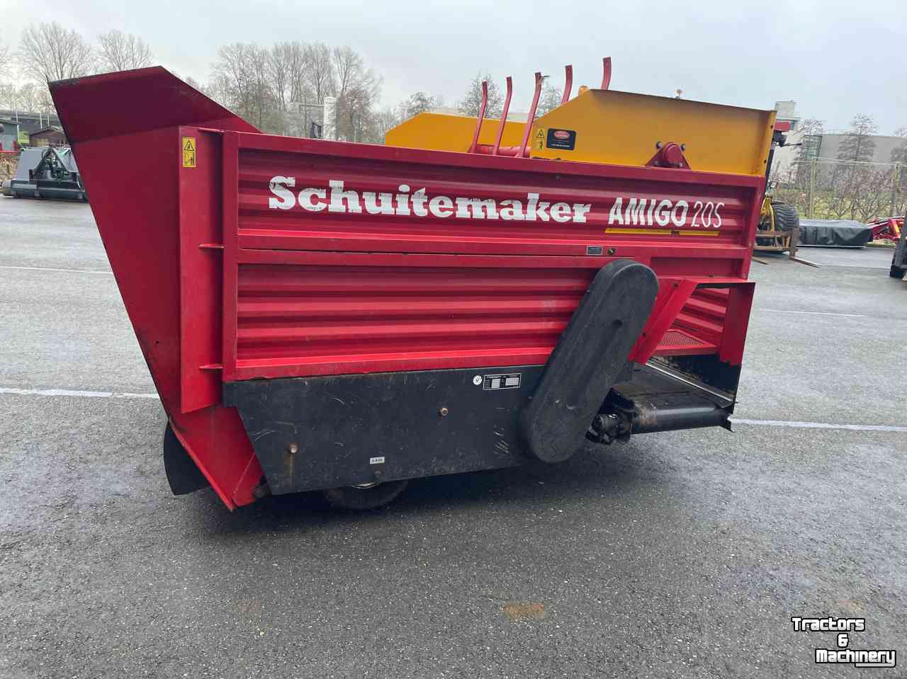 Silage-block distribution wagon Schuitemaker Amigo 20s blokkenwagen/ voerwagen / voerkar