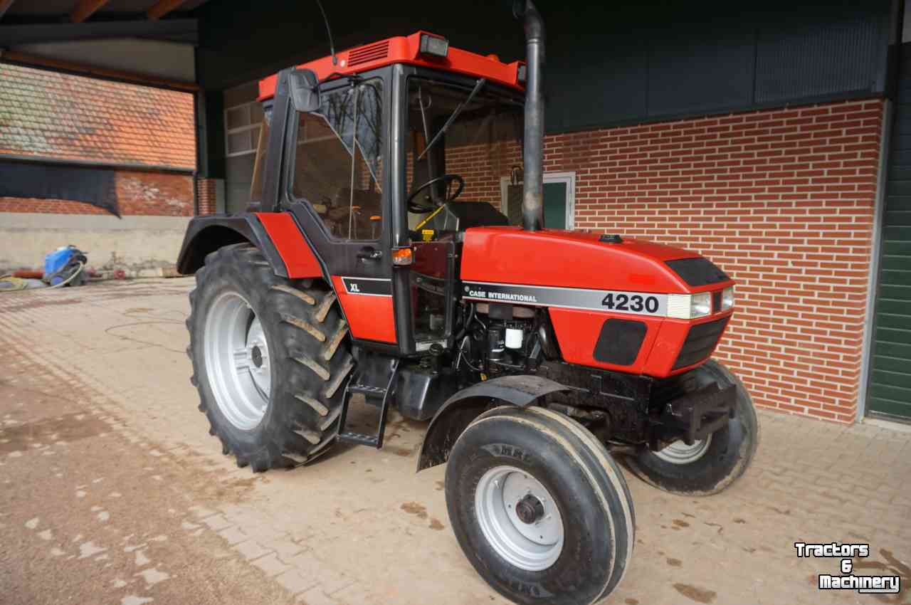 Tractors Case-IH 4230 2wd marge