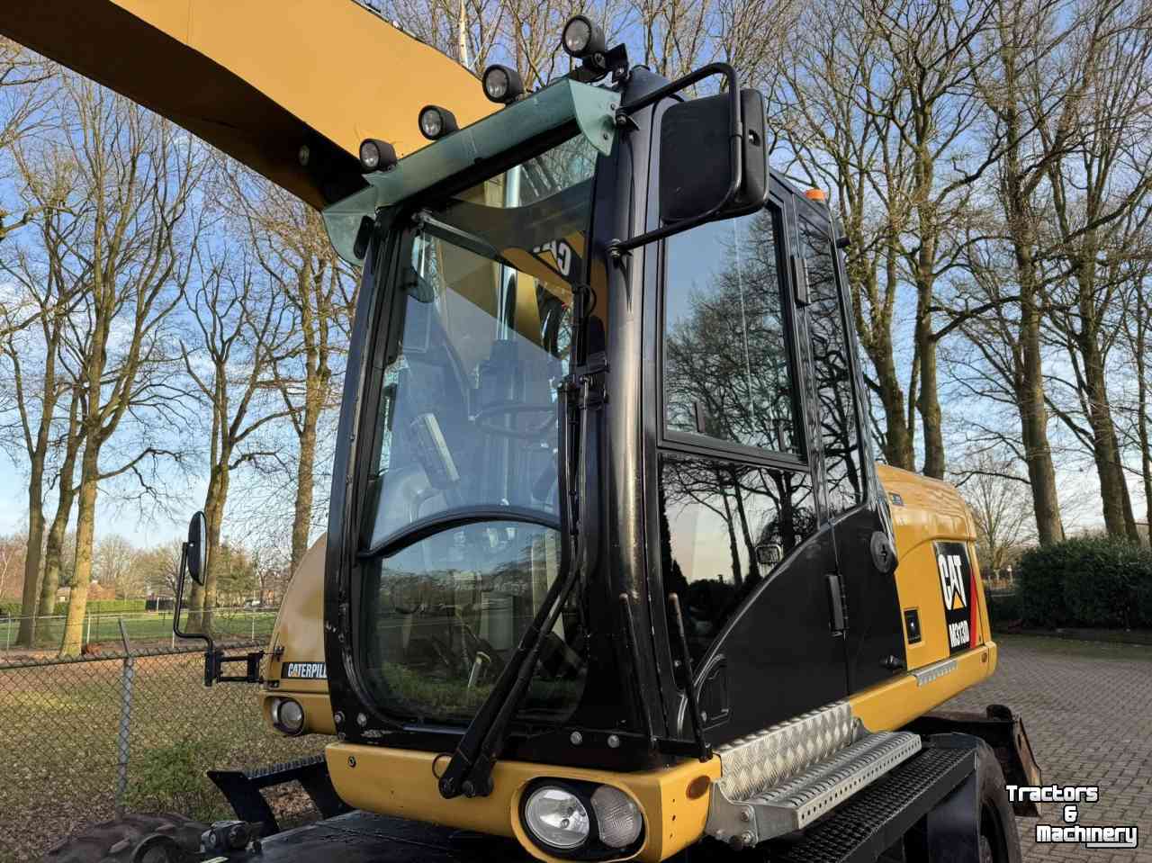 Excavator mobile Caterpillar m313d Mobiele kraan