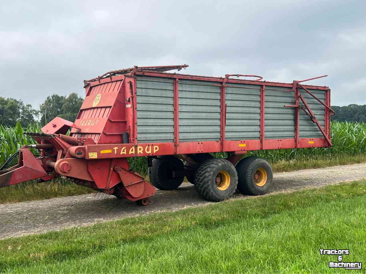 Self-loading wagon Taarup 1030 Opraapwagen / Ladewagen