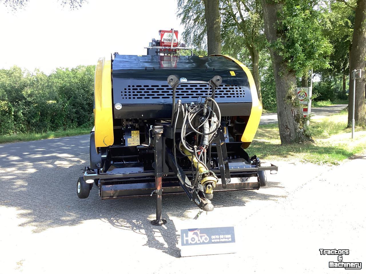 Balers New Holland ROLL BALER 125