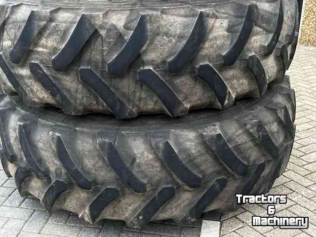 Wheels, Tyres, Rims & Dual spacers Firestone Set Banden 480/70R30 en 520/85R42  NewH T7.xxx/Case-IH Puma