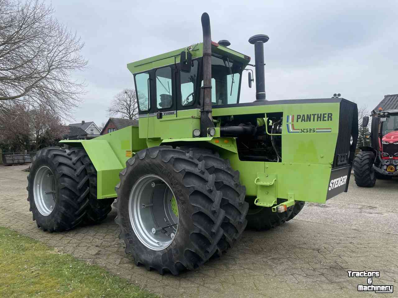 Tractor Steiger Panther III ST-325 Caterpillar 14.6 ltr. 6 cil.turbo 325pk