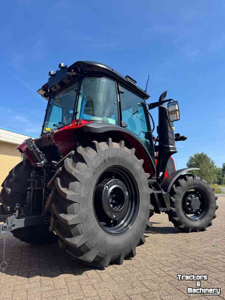 Tractor  ArmaTrac 1054e+