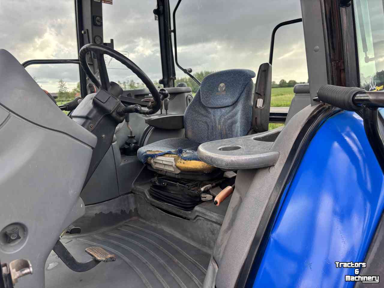 Tractor  Nee holland ts90