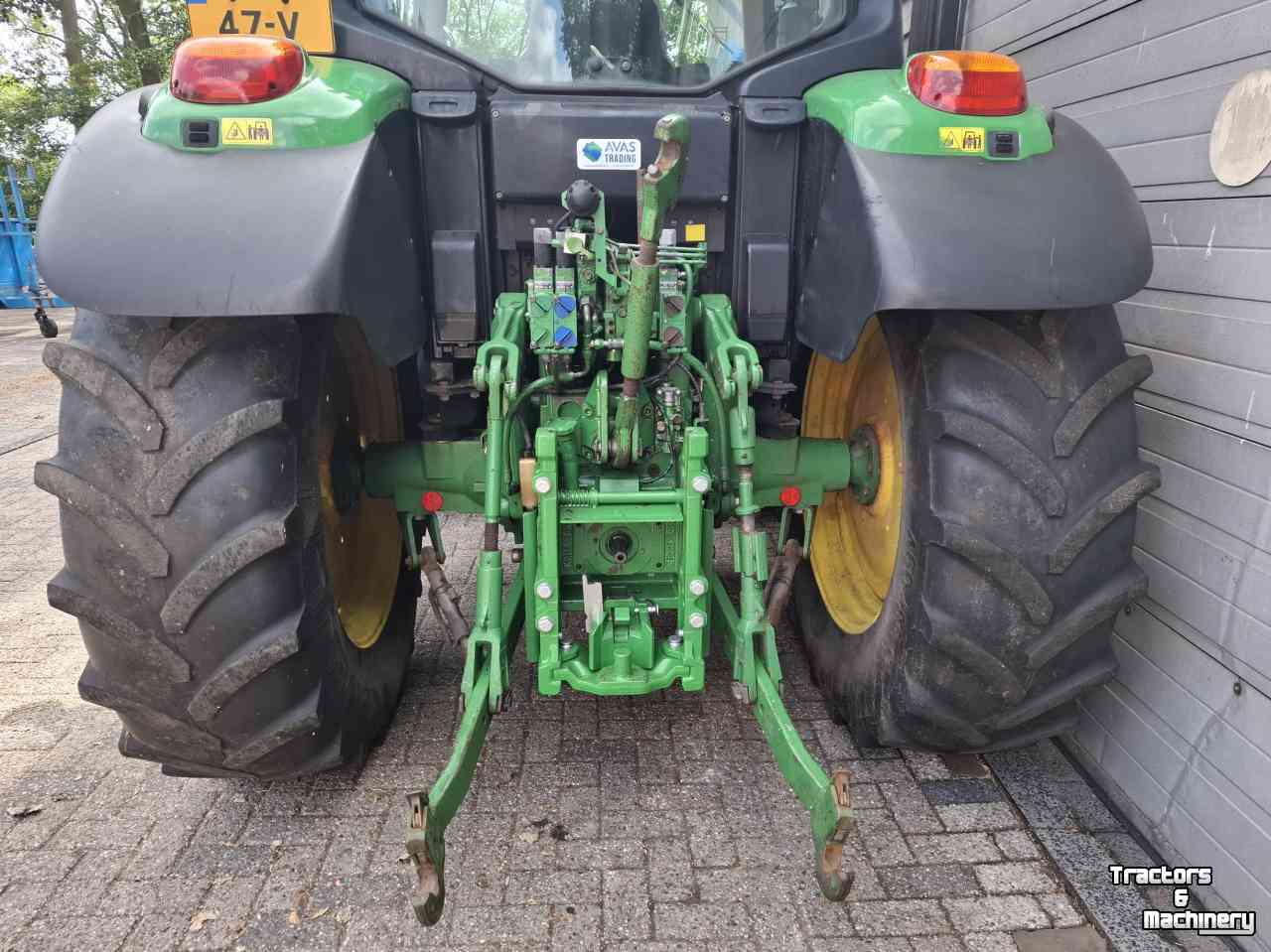 Tractor John Deere 6115M tractor trekker 6115 M