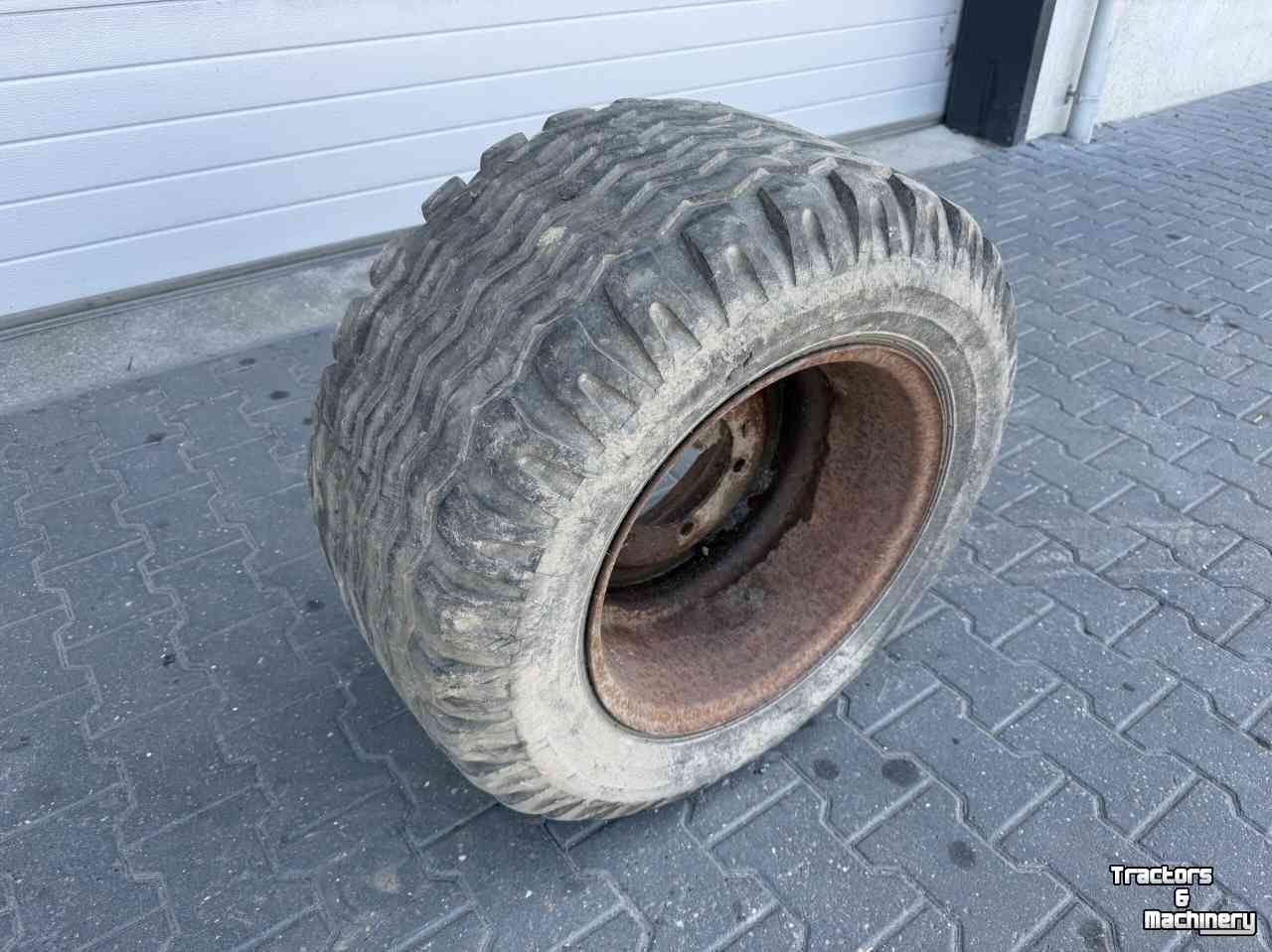 Wheels, Tyres, Rims & Dual spacers  15.0/55-17 band met velg