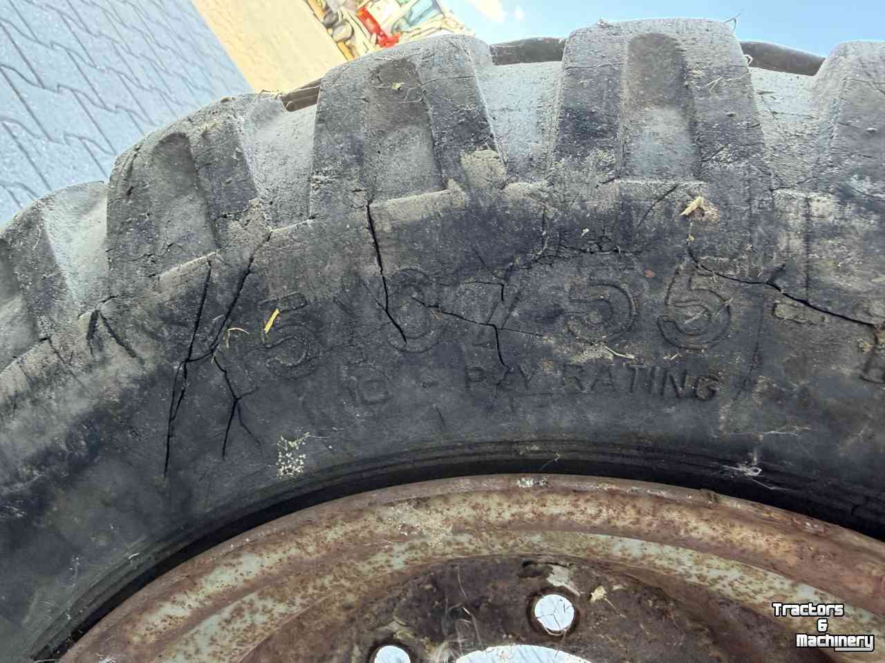 Wheels, Tyres, Rims & Dual spacers  15.0/55-17 band met velg