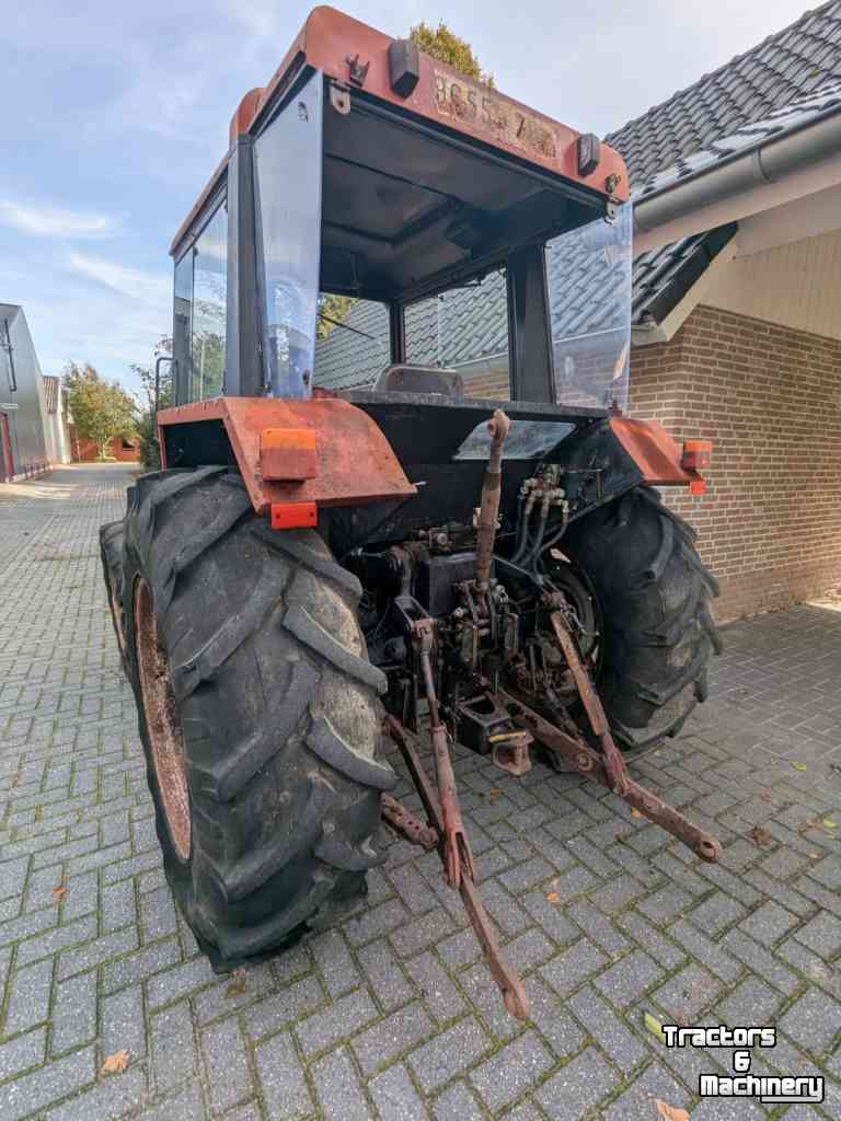 Tractor Case-IH 833