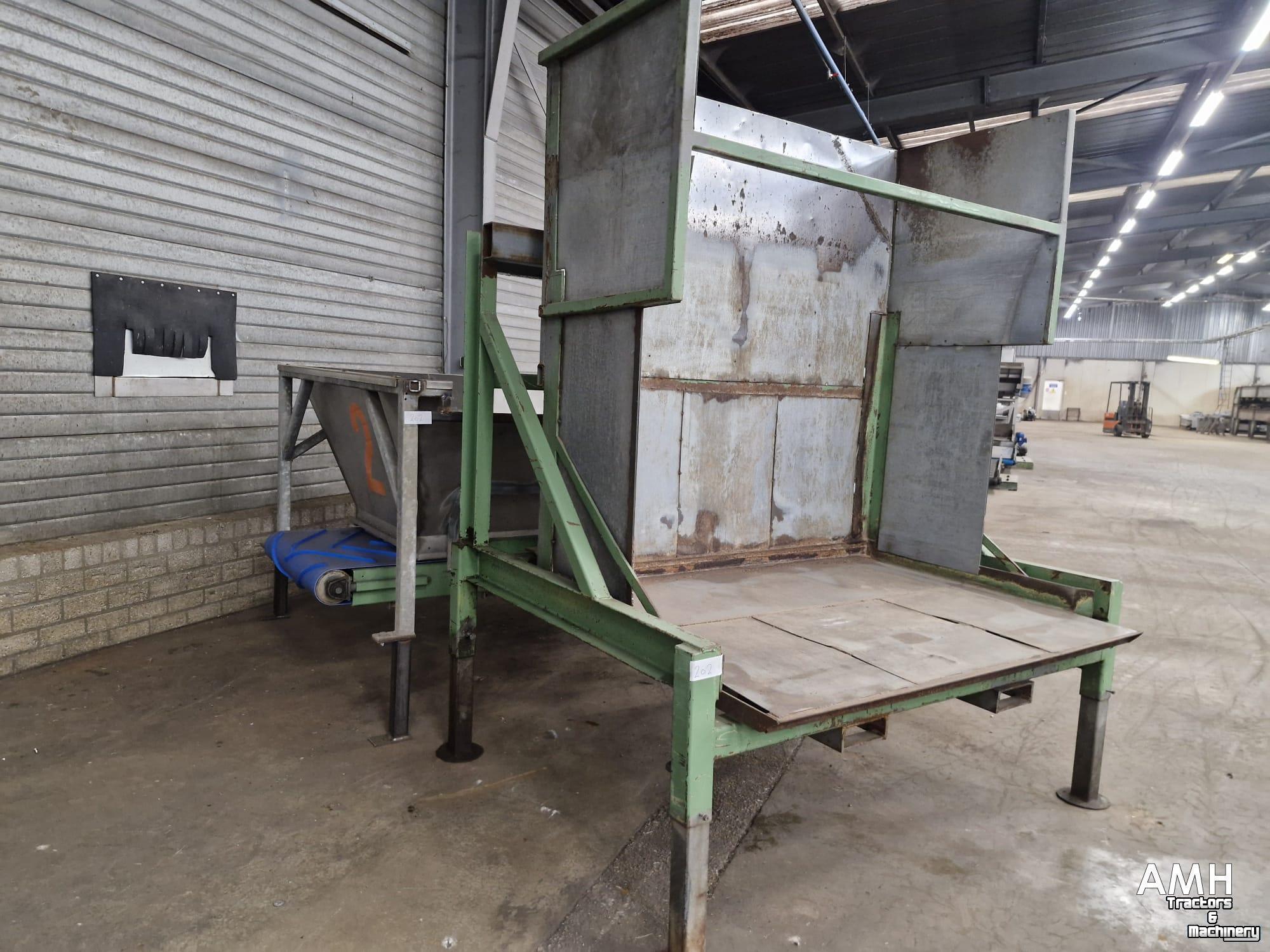 Bulk box tipper  Bunker met uitvoerband+kantelaar – complete set,  Dosierbunker mit Austragsband inklusive Kistenkipper (Komplettset)