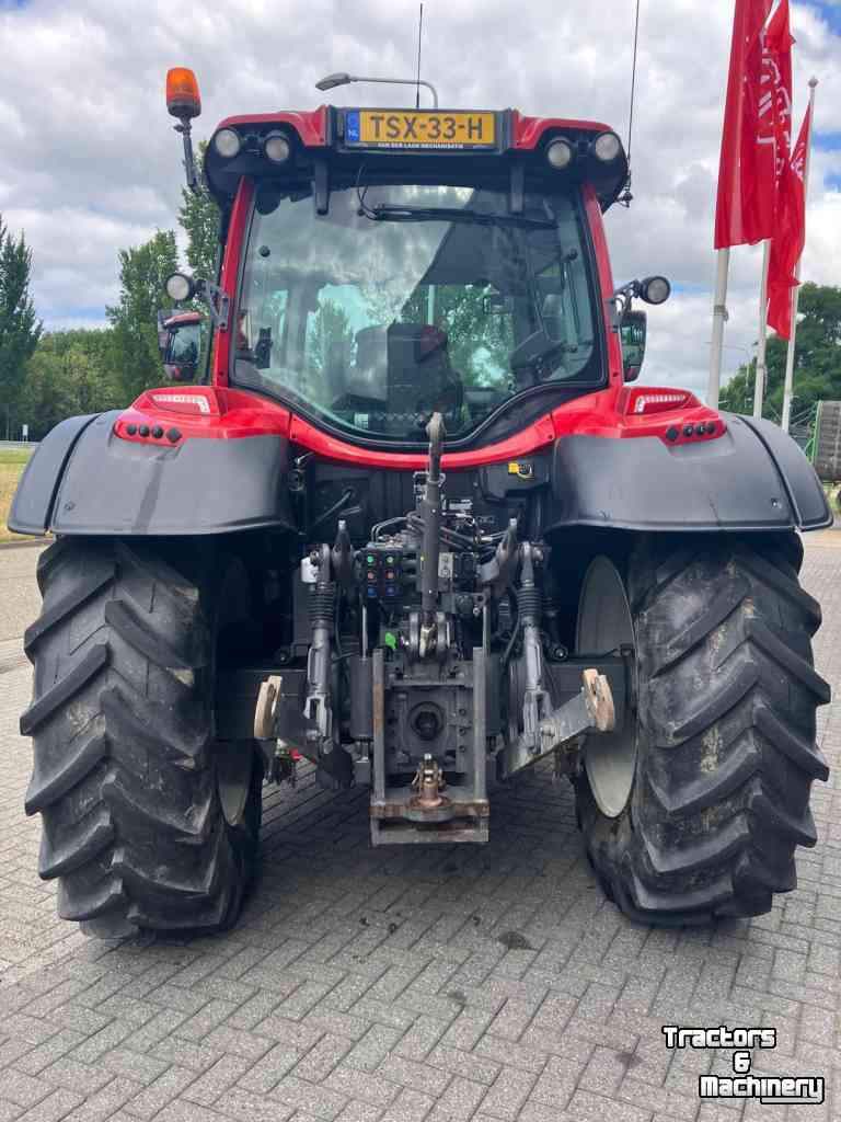 Tractor Valtra N134
