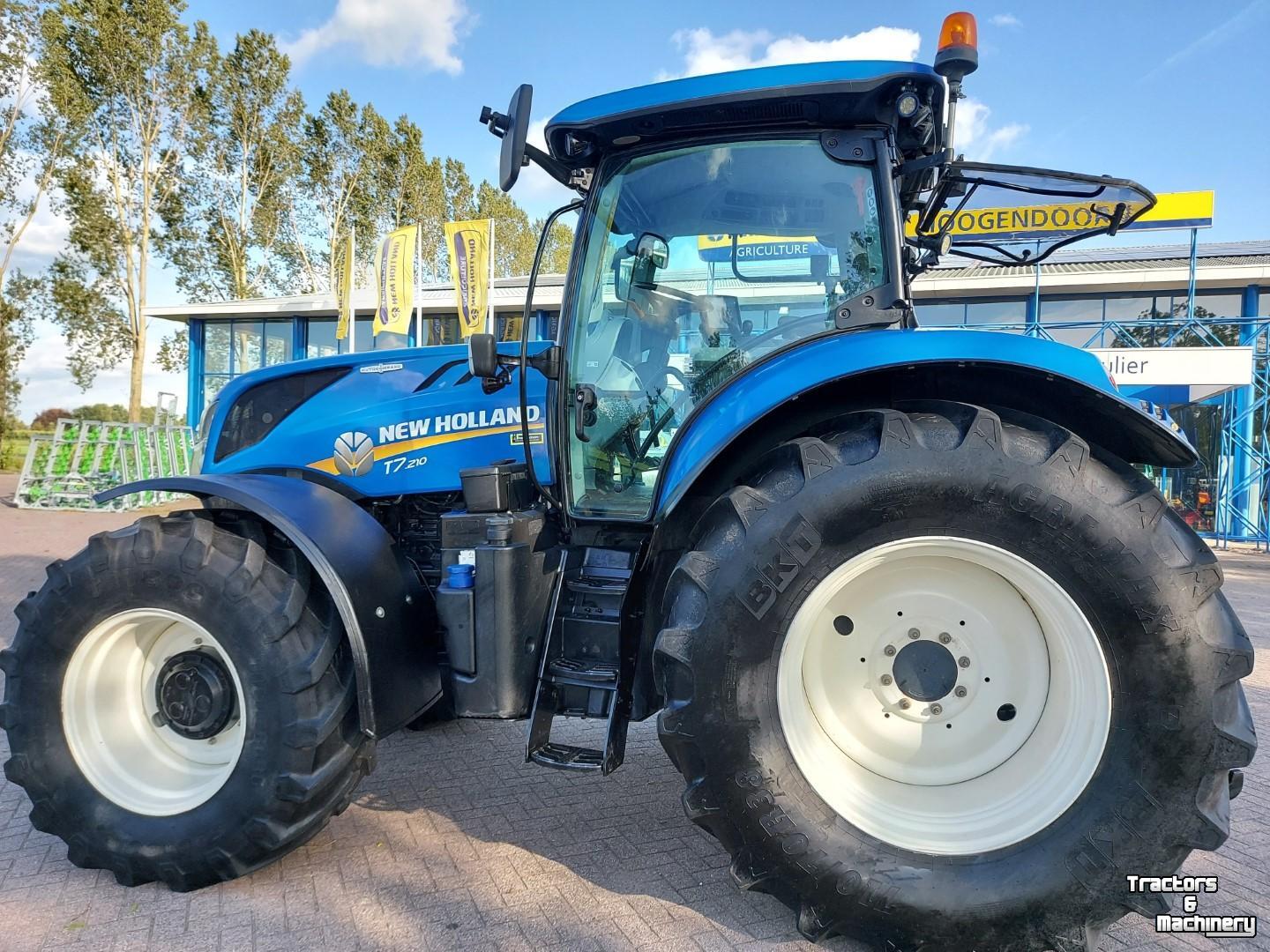 Tractor New Holland T7.210