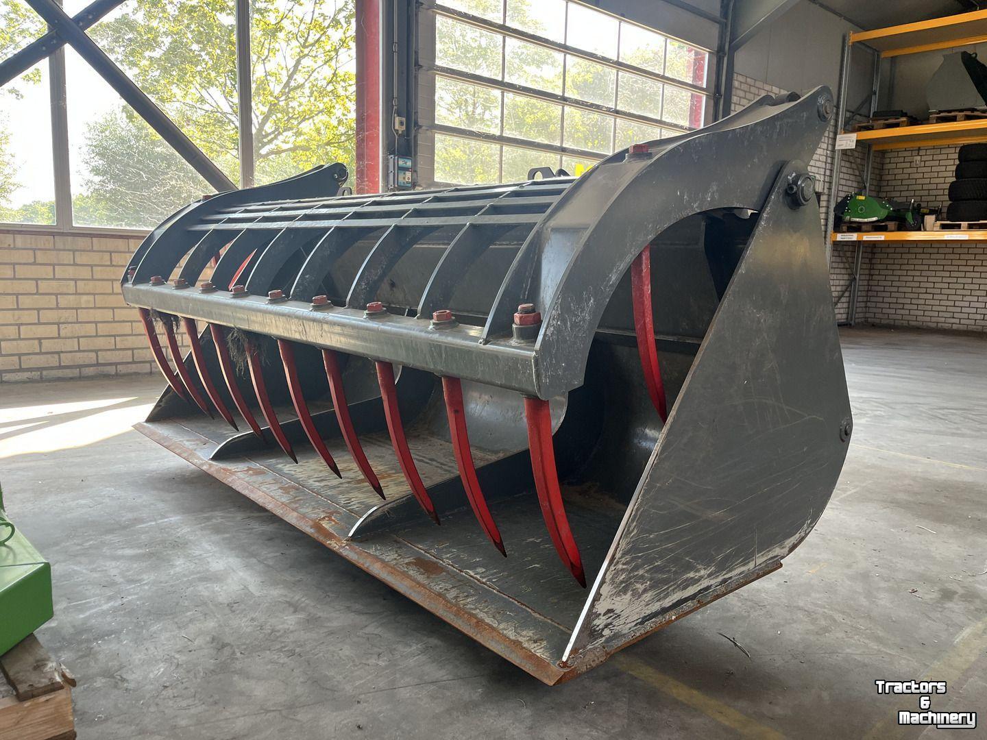 Silage Grabbucket / Grabfork Kramer Voorzetstukken