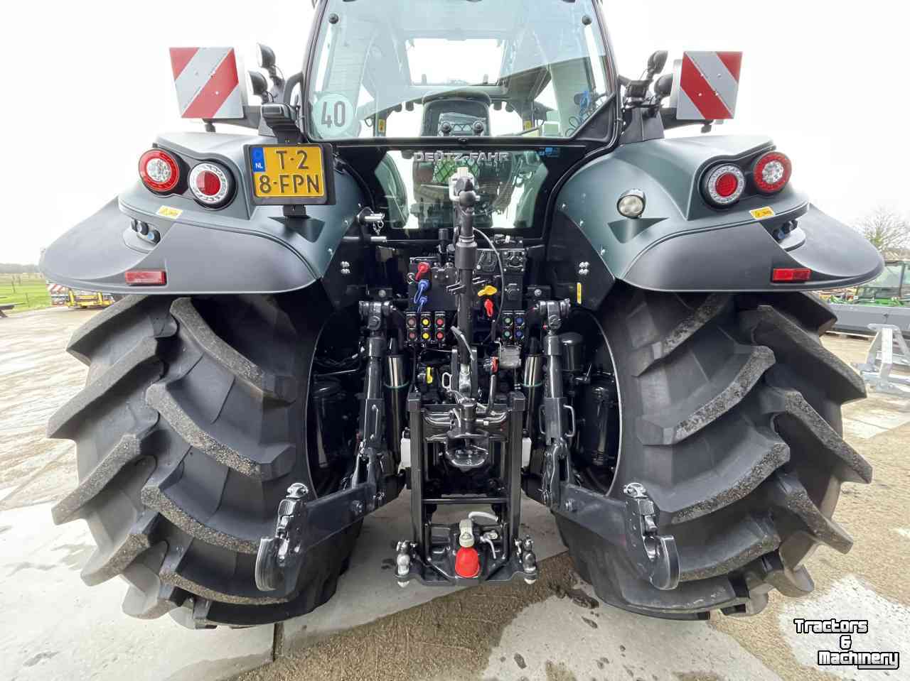 Tractors Deutz-Fahr Agrotron 7250 TTV Warrior Mat groen