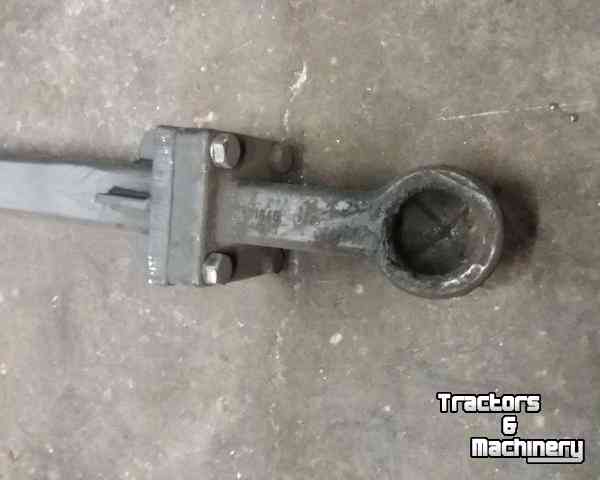 Diverse used spare-parts  Scharmoller 8 cm kogeltrekhaak