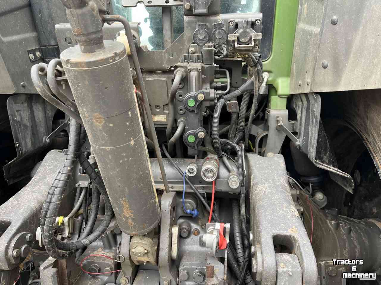 Tractor Fendt 828 S4 Profi Plus