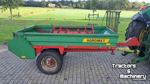 Manure spreader Agromet 2t meststrooier