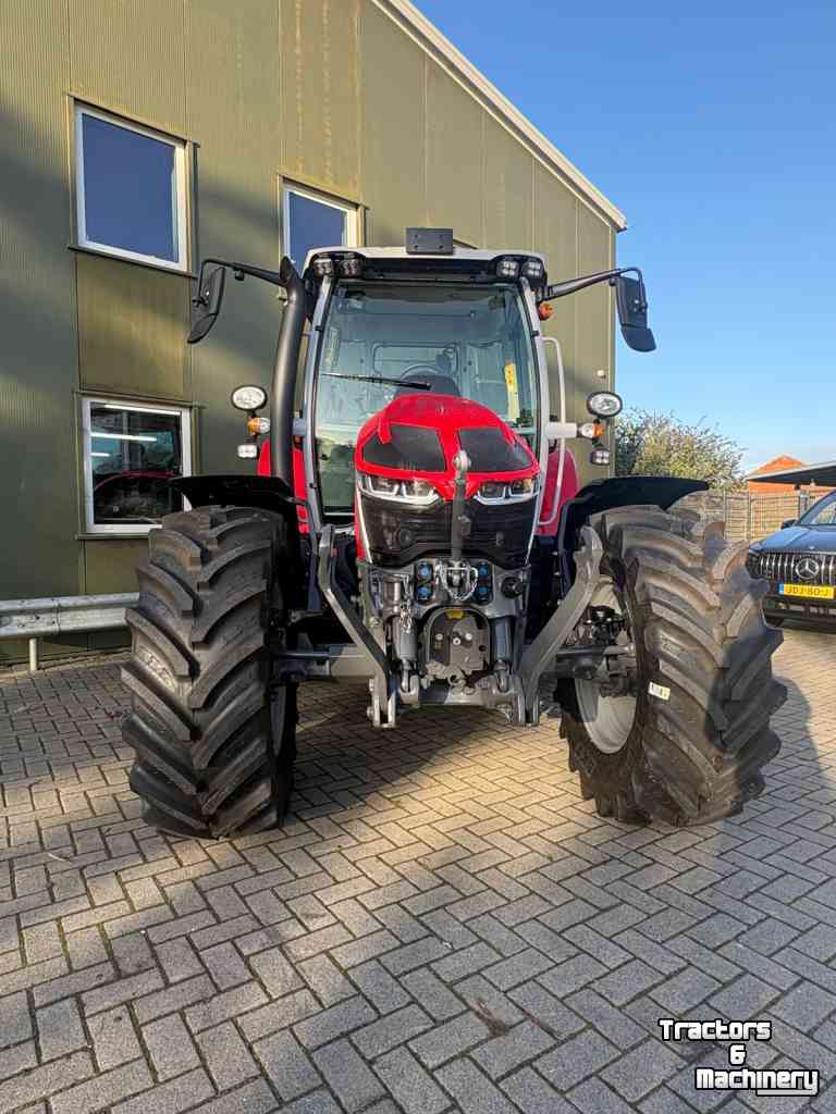 Tractor Massey Ferguson 5S.125 Eff DYNA VT