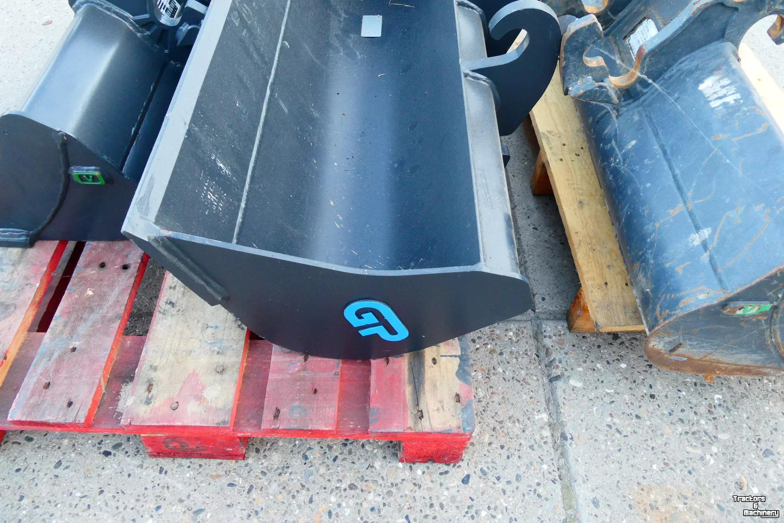Excavator buckets GP Opschoonbak slotenbak