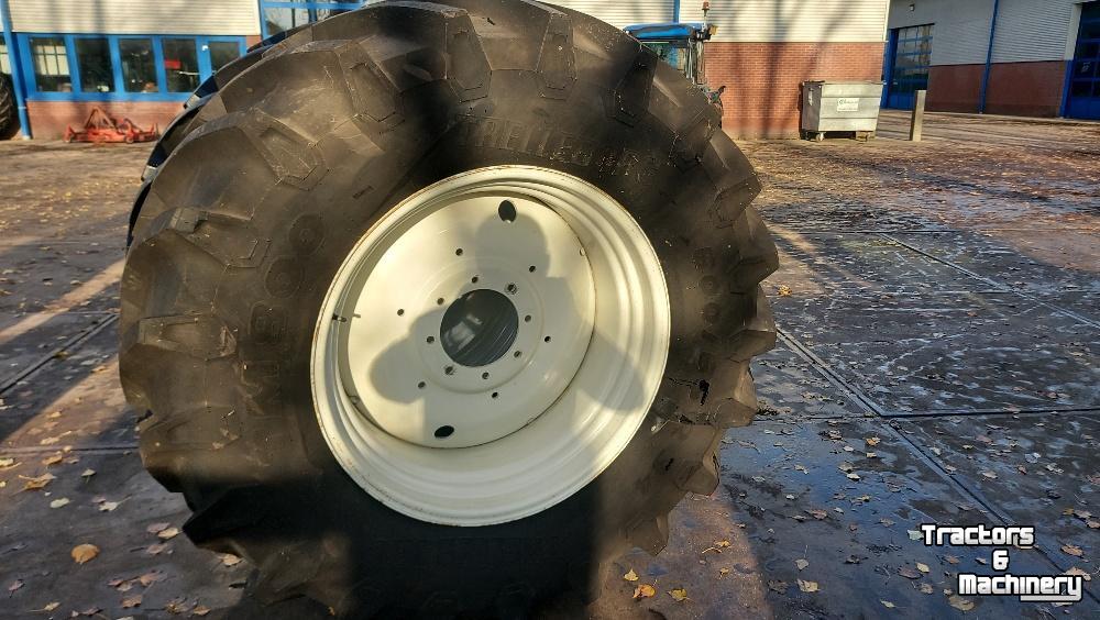 Wheels, Tyres, Rims & Dual spacers Trelleborg 600/65R34