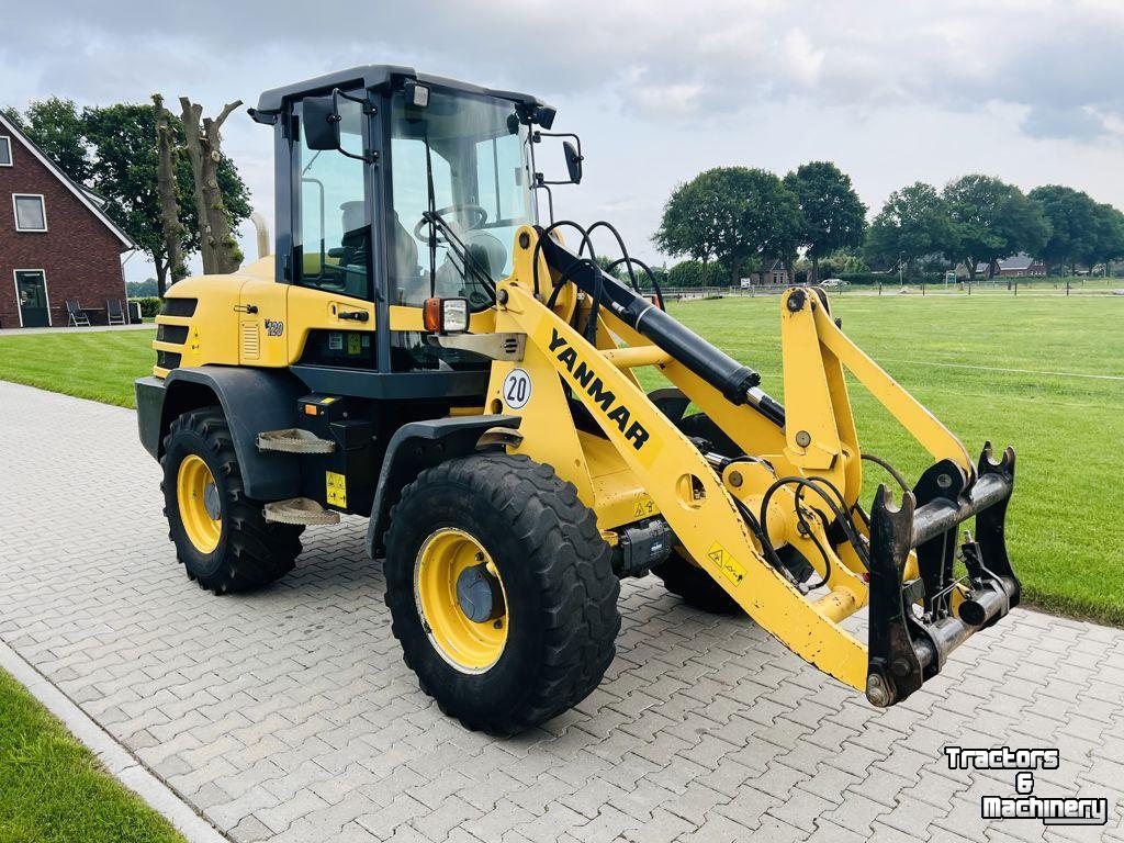 Wheelloader Yanmar V120