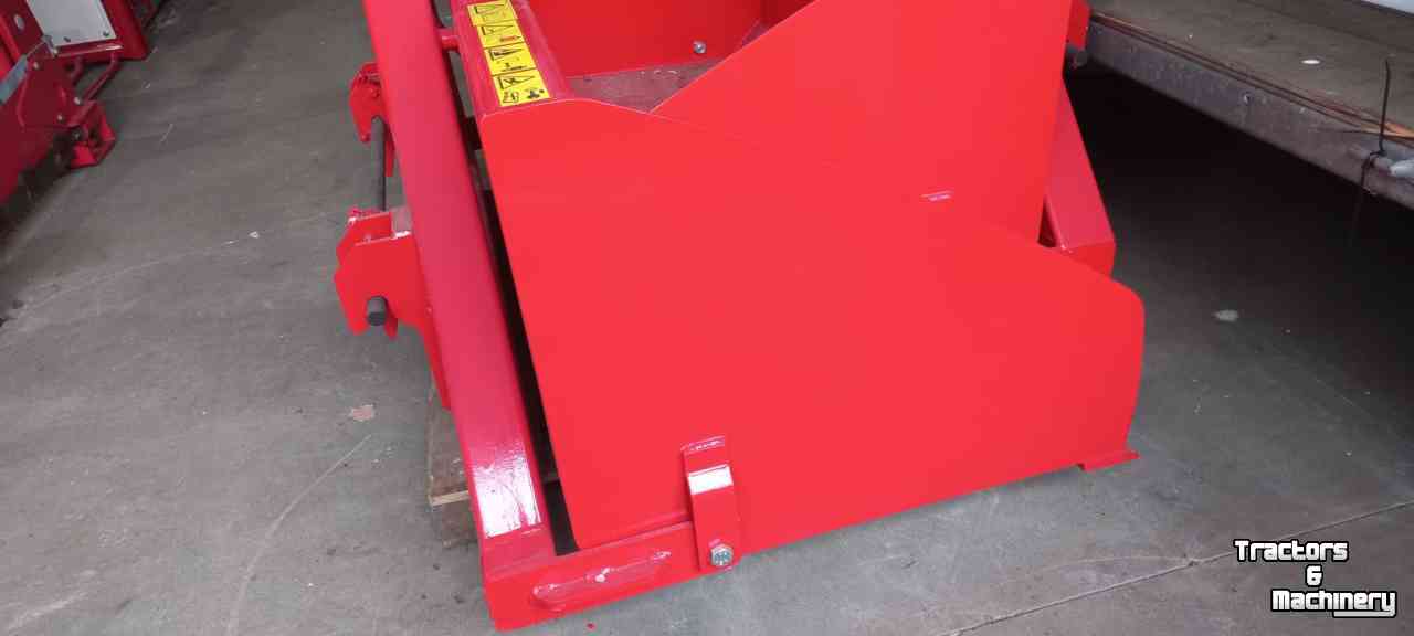 Tractor tipping boxes Peecon TB 180