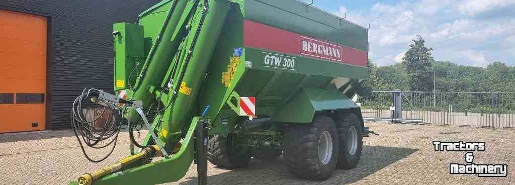 Corner-auger grain carts Bergmann GTW 300