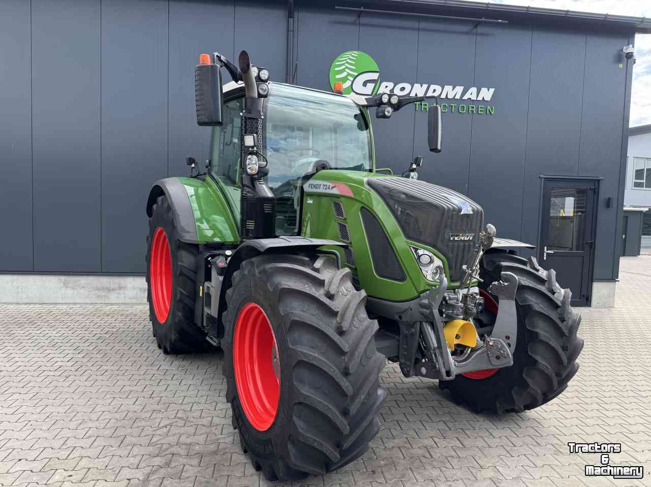 Tractor Fendt 724 S4 Profi plus