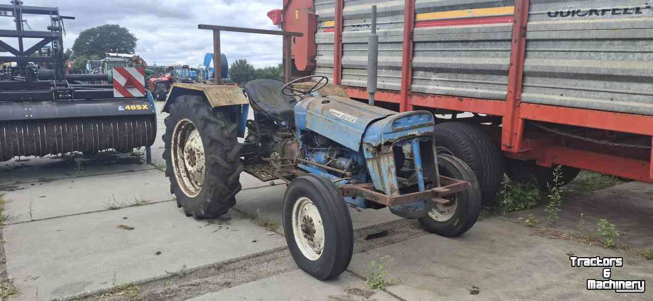 Tractor Ford Dexta