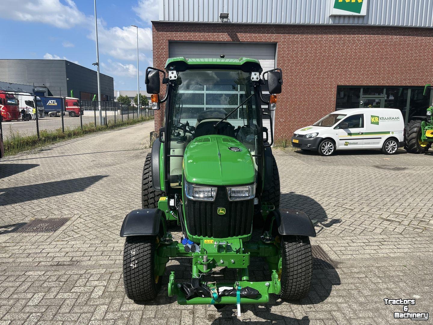 Small-track Tractor John Deere 4066R
