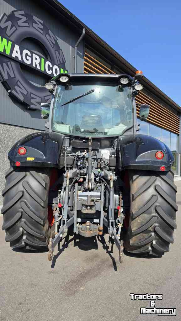 Tractor Kubota M7151 KVT Black