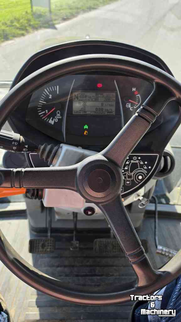 Tractor Kubota M7151 KVT Black
