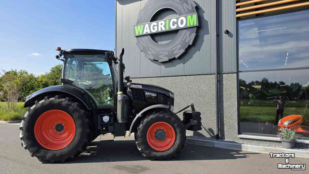 Tractor Kubota M7151 KVT Black