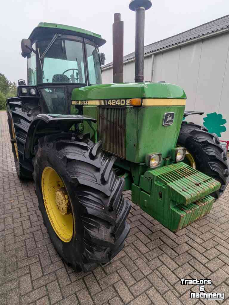 Tractor John Deere 4240 S