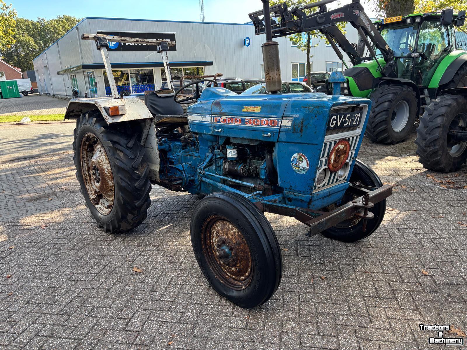 Tractor Ford 3000