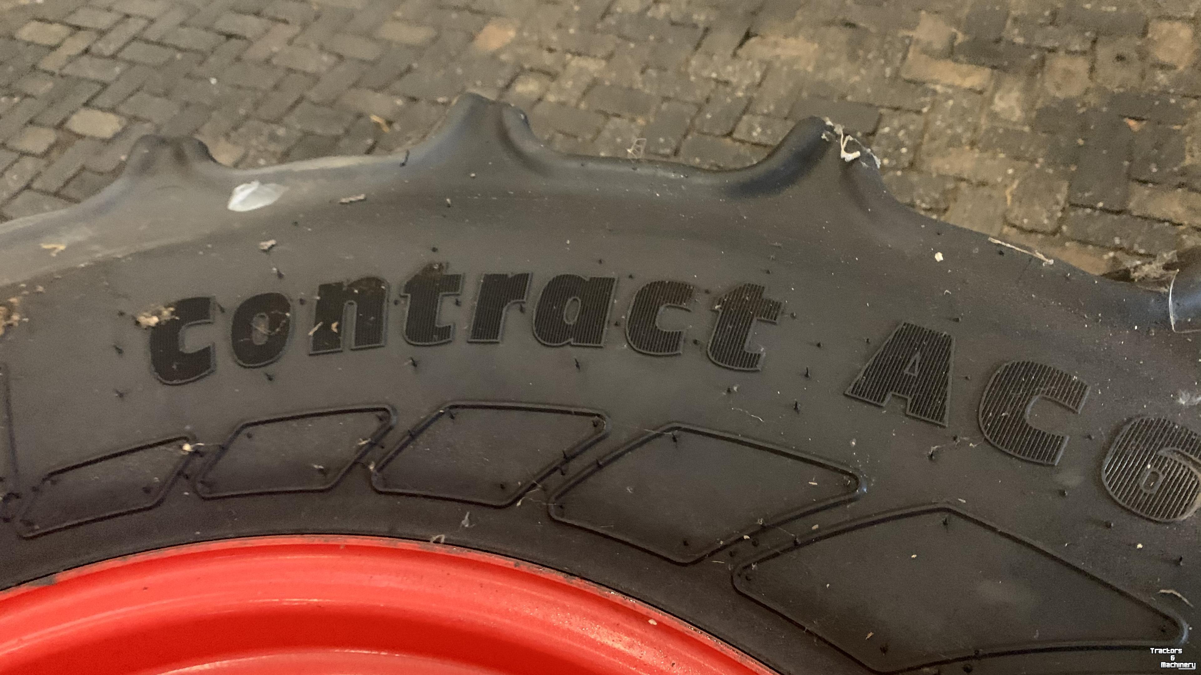 Wheels, Tyres, Rims & Dual spacers Continental Continental 540/65R28 op Fendt velg