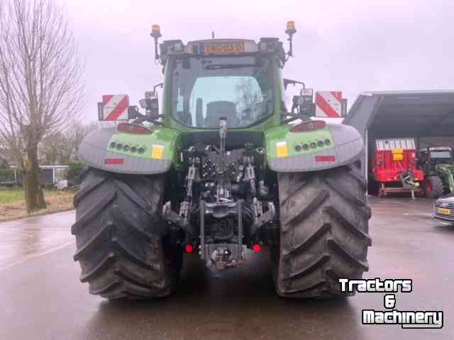 Tractors Fendt 724S4 Profi Plus