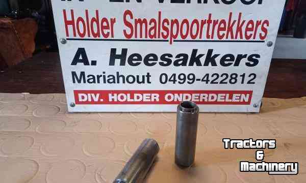 Used parts for tractors Holder Verbindungsnabe 125764 voor Holder A660