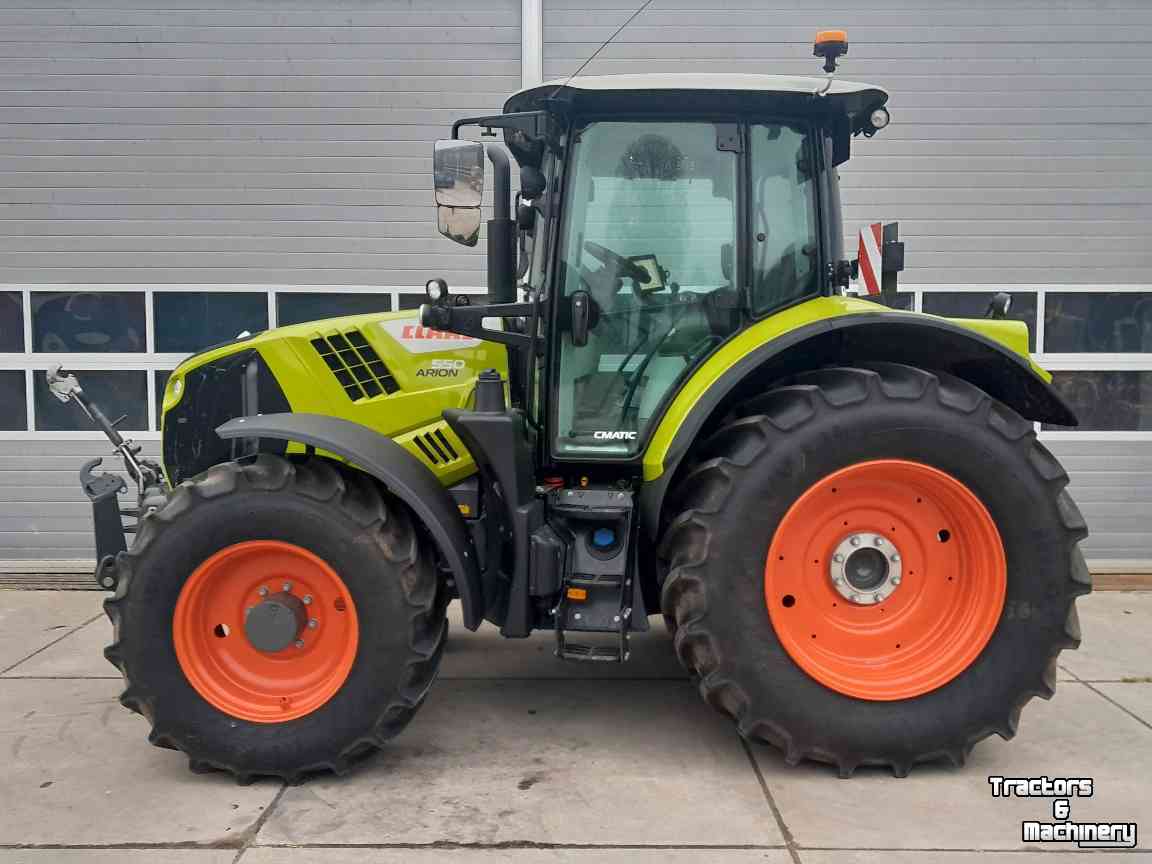 Tractors Claas Arion 550-4 Cmatic Cebis