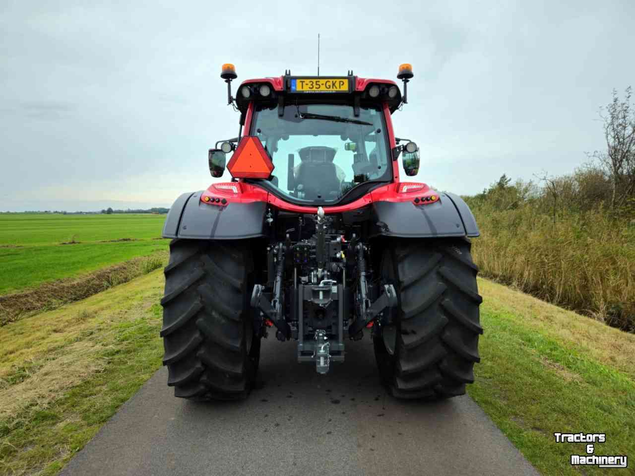 Tractor Valtra N155 Active