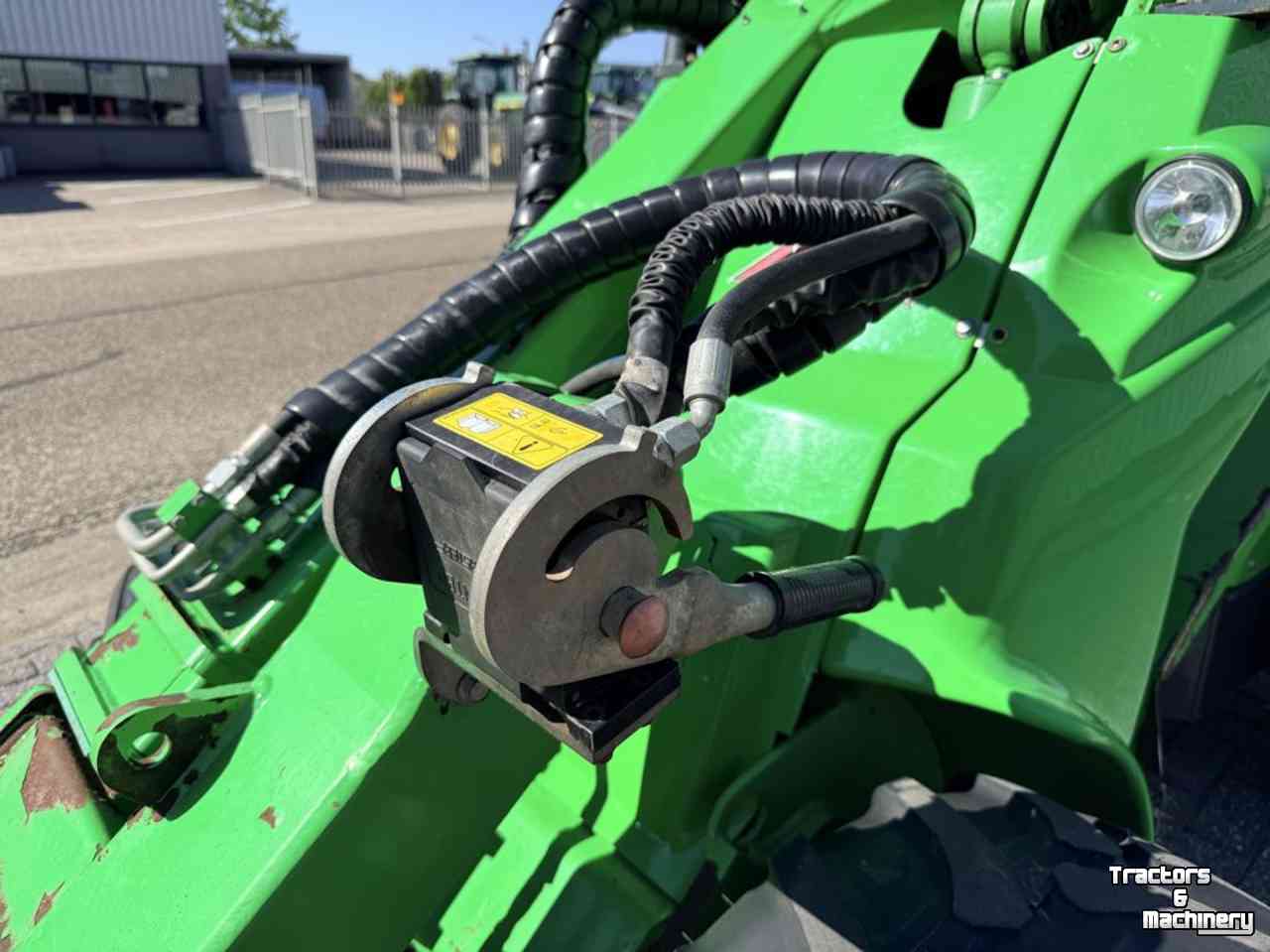 Wheelloader Avant 745 TDL Shovel